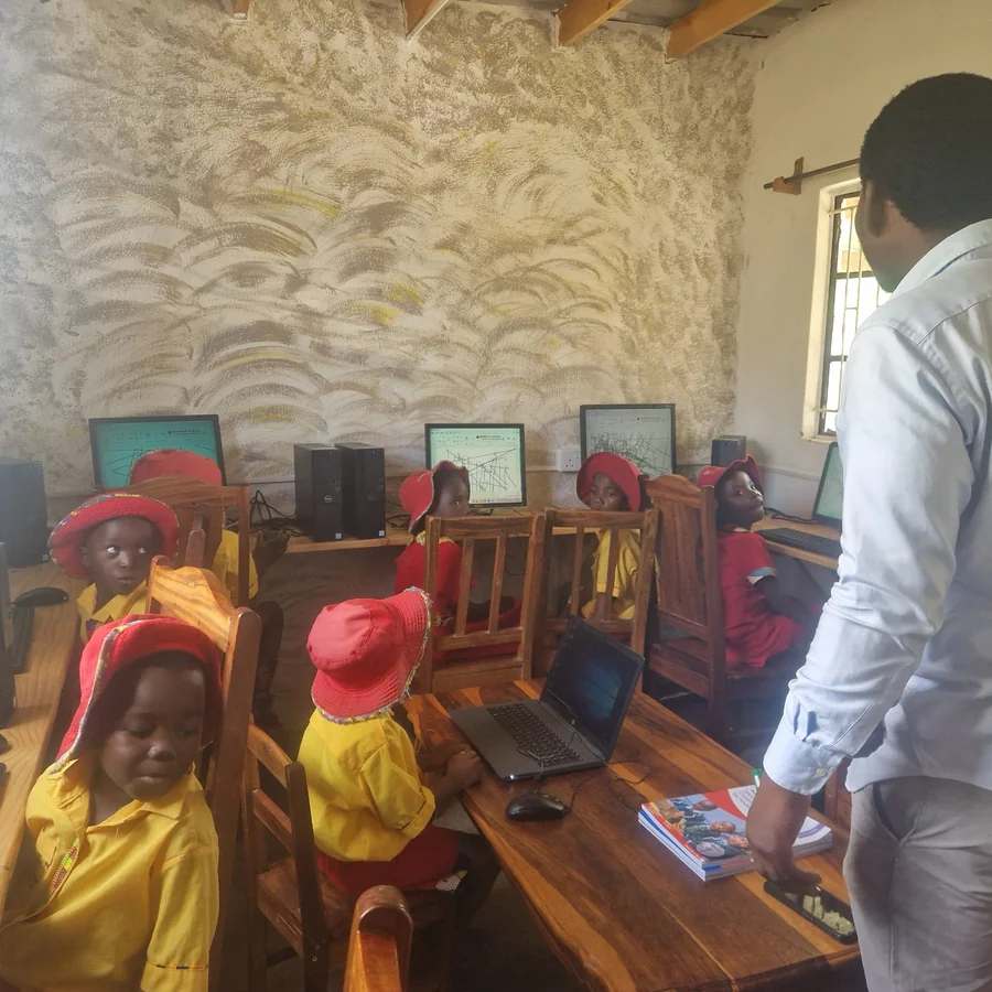 ICT class in session